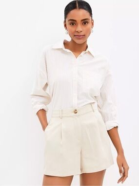 LOFT “Emory” Pleated Women’s Shorts, color Maple Sugar, Size 4